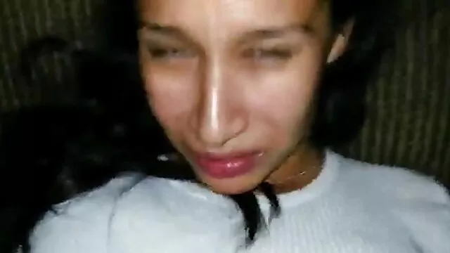 Jóvenes amateur filipinas lesbianas con strapon videos cojiendo por el ano consolador