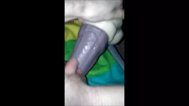 La pelirroja porno brutal por el ano rusa que toma obtiene una tarta de crema y una corrida.