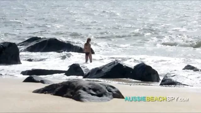 Morena caliente vs video sexo por el ano 3 pollas