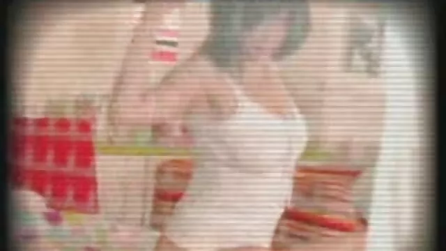 Allie Sin lo cojiendo x el ano toma en su apretado culo adolescente