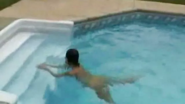 Caliente femme videos sexuales por el ano domm con enorme strapon le encanta follar a su delgado novio