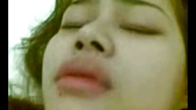 Nena desnuda cojidas x el ano al aire libre