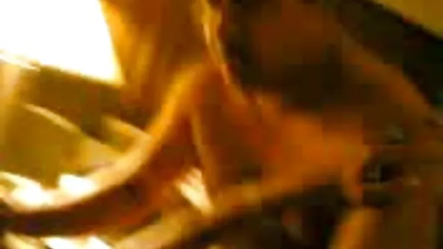 Pelirroja videos de sexo por el ano tetona le da la cabeza mojada descuidada a una gran polla antes de follar